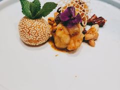 宫爆虾球配成都麻圆-南堂館川菜文化餐厅(天府店)