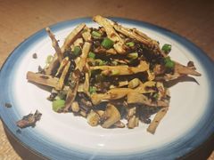 -渝信川菜 · 川味家常菜(长安店)