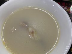 -泸沽肴(泸沽湖大洛水村农村信用社旁店)