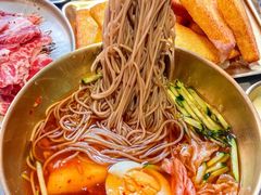 -围炉肉舍•炭烤活鳗•丹东海鲜烤肉(步行街店)