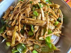 干煸武当山笋干-莲餐厅·湖北菜·潜江小龙虾店(愚园路店)
