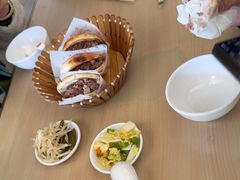-闫家驴肉老店(华电一校店)