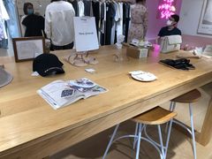 -nana showroom娜娜家服装店