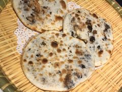 梅菜干烧饼-江南韵·无锡太湖文化体验餐厅(凤凰天街店)
