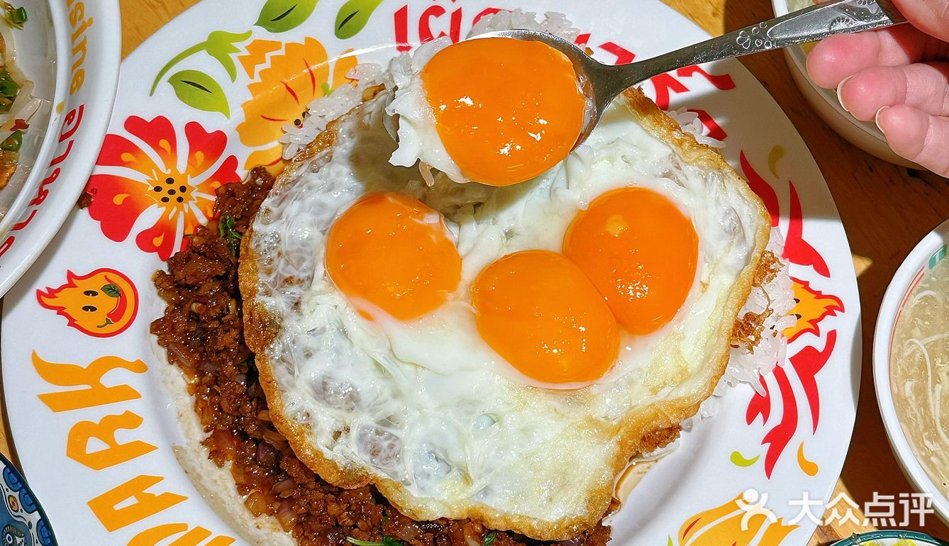 超实惠！在福州吃到超正宗的打抛饭 味道绝！