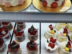 -花花卷卷·鲜食蛋糕(静安久光百货店)