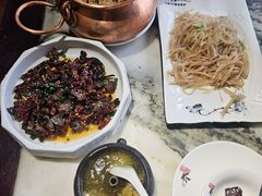 -蔼若春.传承三十年云南菜(金碧公园店)