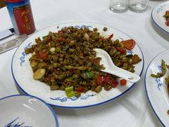 酸豆角炒肉末-新新湘菜馆(新中街二条店)
