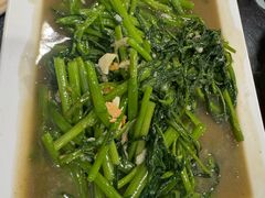 -J Daeng Seafood