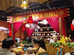 -老滇山寨•云南特色菜•地方菜•民族风情歌舞表演(金碧店)