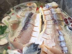 -姚记抚仙湖石锅鱼庄