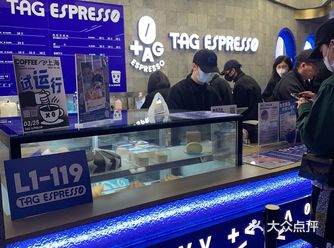 一排新开张的花束，新店开张各种活动，服务也很好