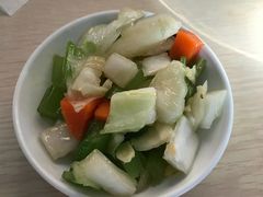 免费咸菜-闫家驴肉老店(华电一校店)