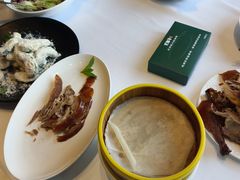 -贝勒爷·酥不腻烤鸭