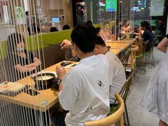 大堂-过桥缘·过桥米线(大华虎城嘉年华店)