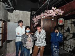 -荒岛实景沉浸密室(江汉路1店)