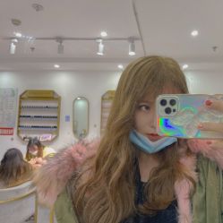 -Yue color 悦彩美甲美睫工作室