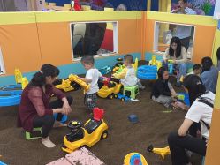 -孩子王童乐园(泰州万达店)