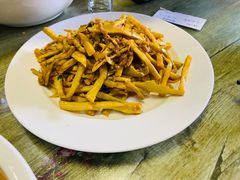 茶笋炒肉-华春餐馆(鱼山路店)