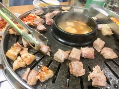 -江南猪肉商会无限续吃(弘大店)