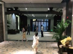 -清远熹乐谷温泉度假酒店