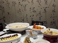 -海鸿荟·沿江菜(中山北路店)