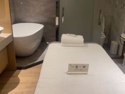 -香港倾城国际·美容美体中心