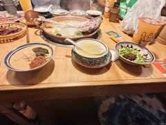 -洱火云南酸菜牛肉火锅(石景山当代商城店)