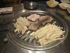 -韩聚屋韩国烤肉餐厅(新北万达店)