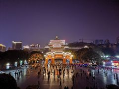 -重庆人民广场