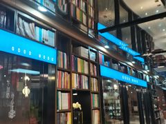 -新华书店(沙坪坝书城店)