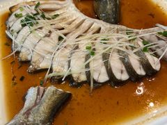 清蒸武昌鱼-莲餐厅·湖北菜·潜江小龙虾店(愚园路店)
