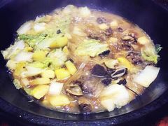 -粘豆包柴火铁锅炖