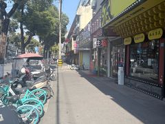 停车场方向-牛品福潮汕牛肉火锅(旺庄店)