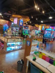 -卡通尼乐园(荟聚中心店)