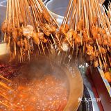 重庆沉浸式街头串串🆘鸡脚筋绝了 