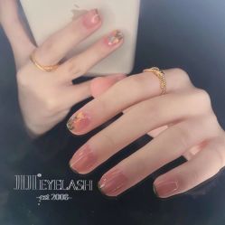-吉吉靓甲美睫