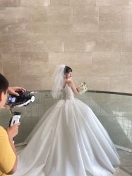 -艾米丽婚纱礼服