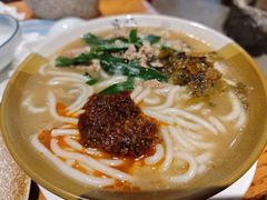 -滇香肴·云南菜蒸汽石锅鱼(云南北路店)