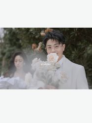 -至臻微拉婚纱摄影