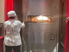 -城市大道红炉披萨烘焙坊