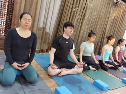 -兴亚瑜伽20年老馆