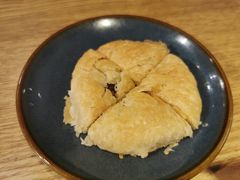 现烤鲜花饼-麦麦山云南菜(复地活力城店)