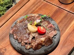 -蟹犇前•帝王蟹雪蟹(陆家嘴店)