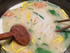 -银米·云南传统过桥米线(双廊黑金冠店)