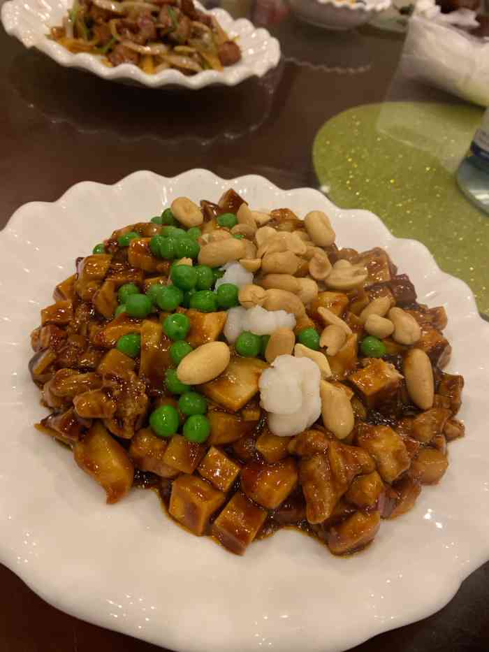 吴记小馆-"喜欢这家的菜,环境也不错,菜量很大,适合."-大众点评移动版