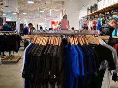 -UNDER ARMOUR(新燕莎奥莱店)