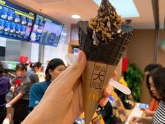 -麦当劳(轻轨曹杨路店)