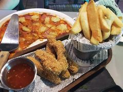 -Hooley's活利仕西餐厅(珠江新城店)