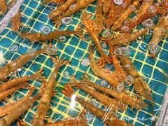 -三亚火车头万人海鲜广场